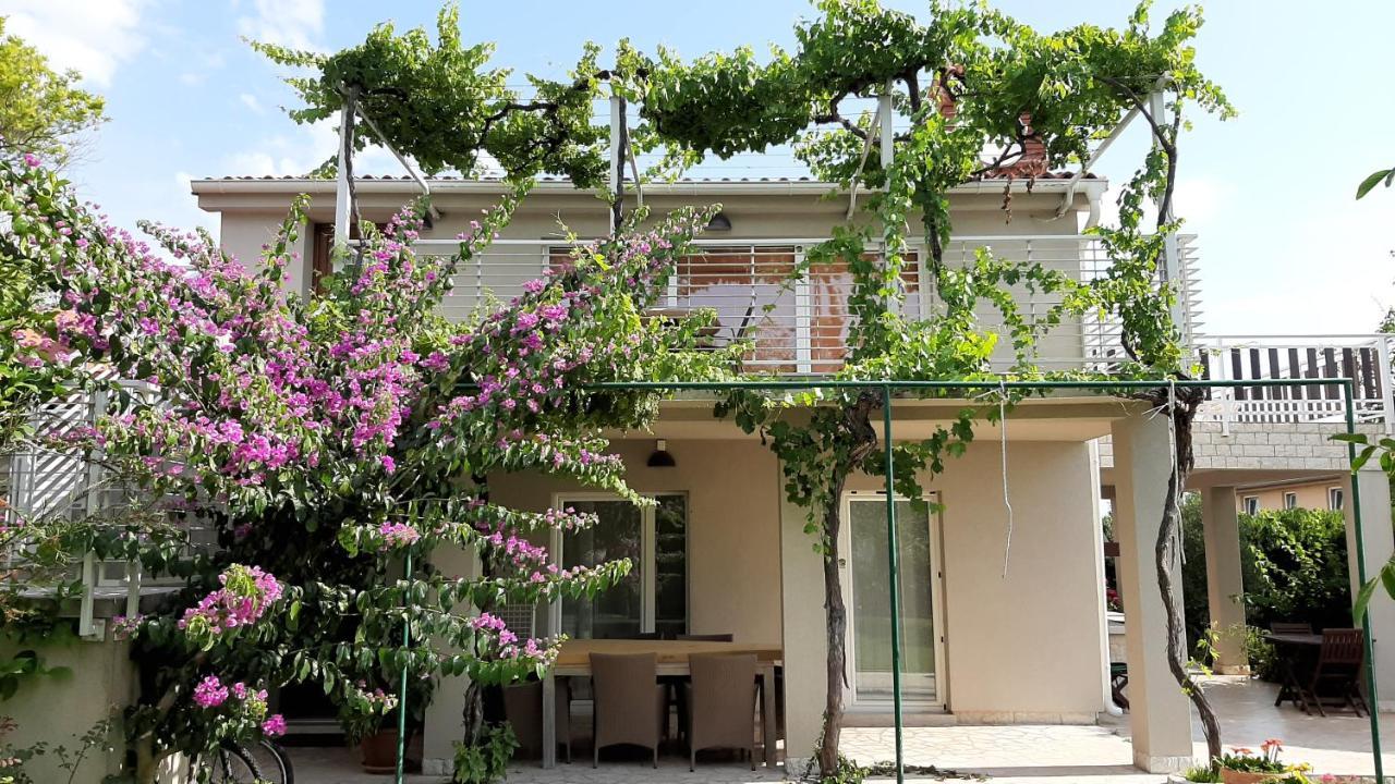 Haus Mirela Apartment Ližnjan Exterior foto